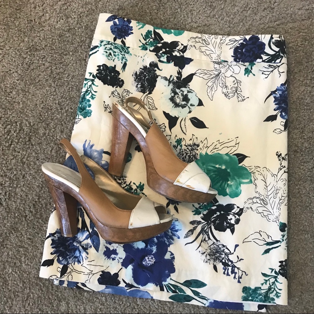 Floral white skirt from LOFT